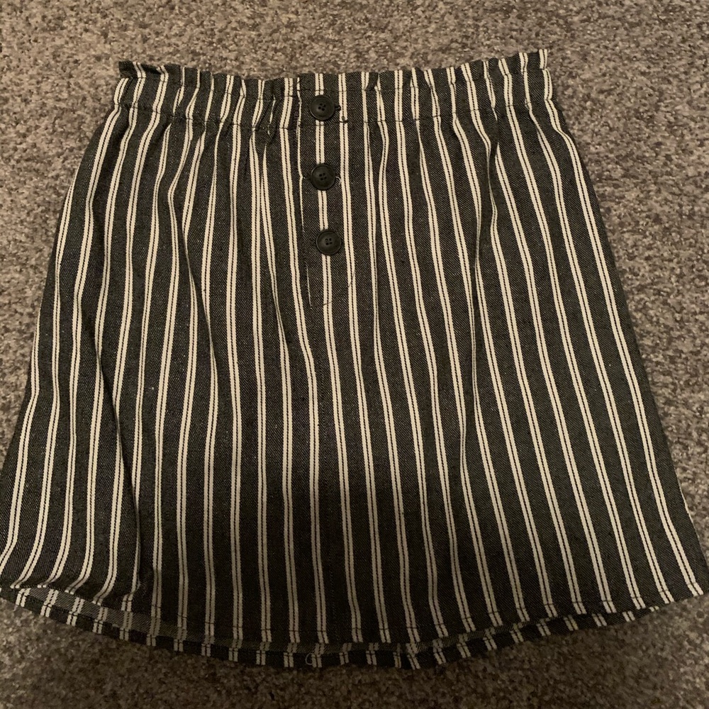 Tillys Skirt